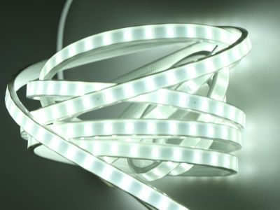 Cinta Led 220V Premium Luz Fría 5050 14,4W/m 50Mt