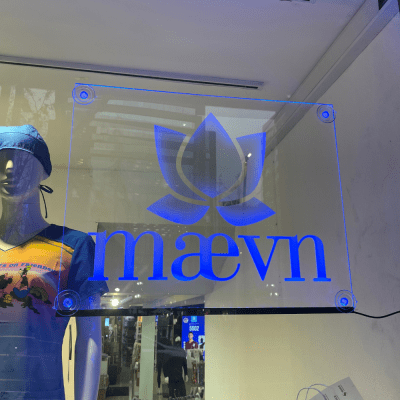 LETRERO LUMINOSO MAEVN