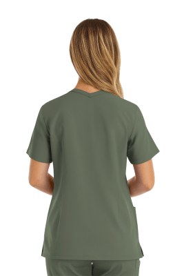 POLERA CLINICA MUJER MOMENTUM 5001 VERDE OLIVO