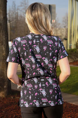 POLERA CLINICA MUJER ESTAMPADA GREEN TOWN 500V 1718BK
