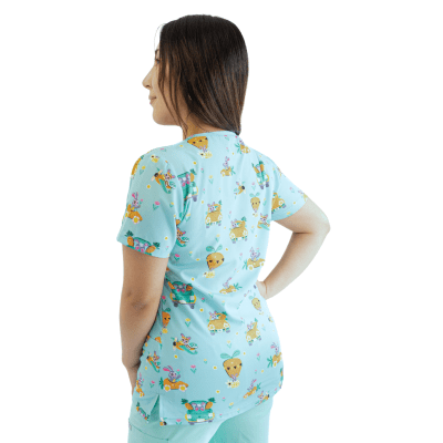 POLERA CLINICA MUJER ESTAMPADA GREEN TOWN 500V 1764GRN