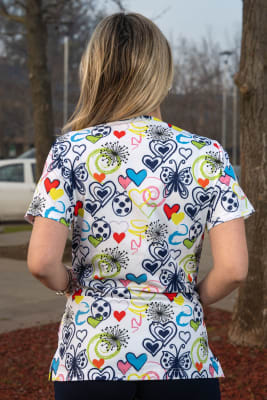POLERA CLINICA MUJER ESTAMPADA GREEN TOWN 503V 1921WH