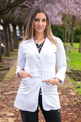 DELANTAL CLINICO MEDIO MOMENTUM  MUJER 5072 BLANCO
