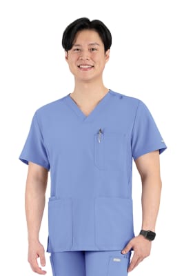 POLERA CLINICA HOMBRE MOMENTUM 5802 CELESTE