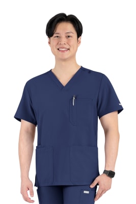 POLERA CLINICA HOMBRE MOMENTUM 5802 AZUL MARINO