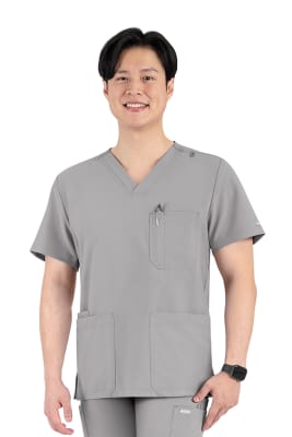 POLERA CLINICA HOMBRE MOMENTUM 5802 GRIS CLARO
