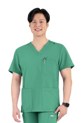 POLERA CLINICA HOMBRE MOMENTUM 5802 VERDE QUIRURGICO