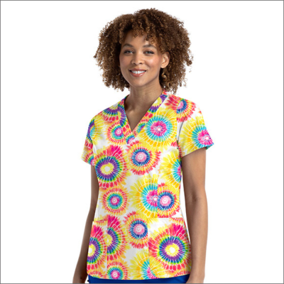 POLERA CLINICA MUJER ESTAMPADA MAEVN 9810 RBDR