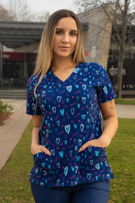 POLERA ESTAMPADA LOVE NAVY MUJER GLOBAL