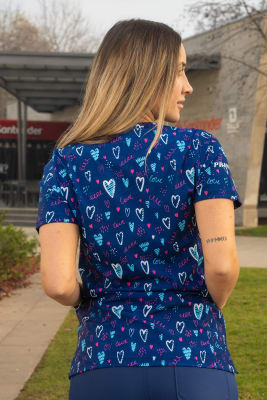 POLERA ESTAMPADA LOVE NAVY MUJER GLOBAL