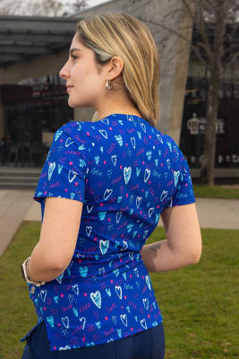 POLERA ESTAMPADA LOVE ROYAL MUJER GLOBAL