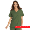 POLERA CLINICA MUJER MOMENTUM 5002 VERDE OLIVO1