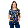 POLERA CLINICA MUJER ESTAMPADA GREEN TOWN 500V 1536NV1