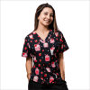 POLERA CLINICA MUJER ESTAMPADA GREEN TOWN 500V 1897BK1