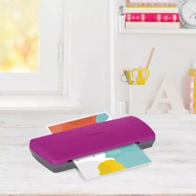 Plastificadora de Papeles A4 / Carta Inspire Plus Rosada 22,8cm
