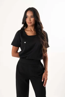 Scrub Elegante Lunara - Negro1