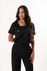 Scrub Elegante Lunara - Negro