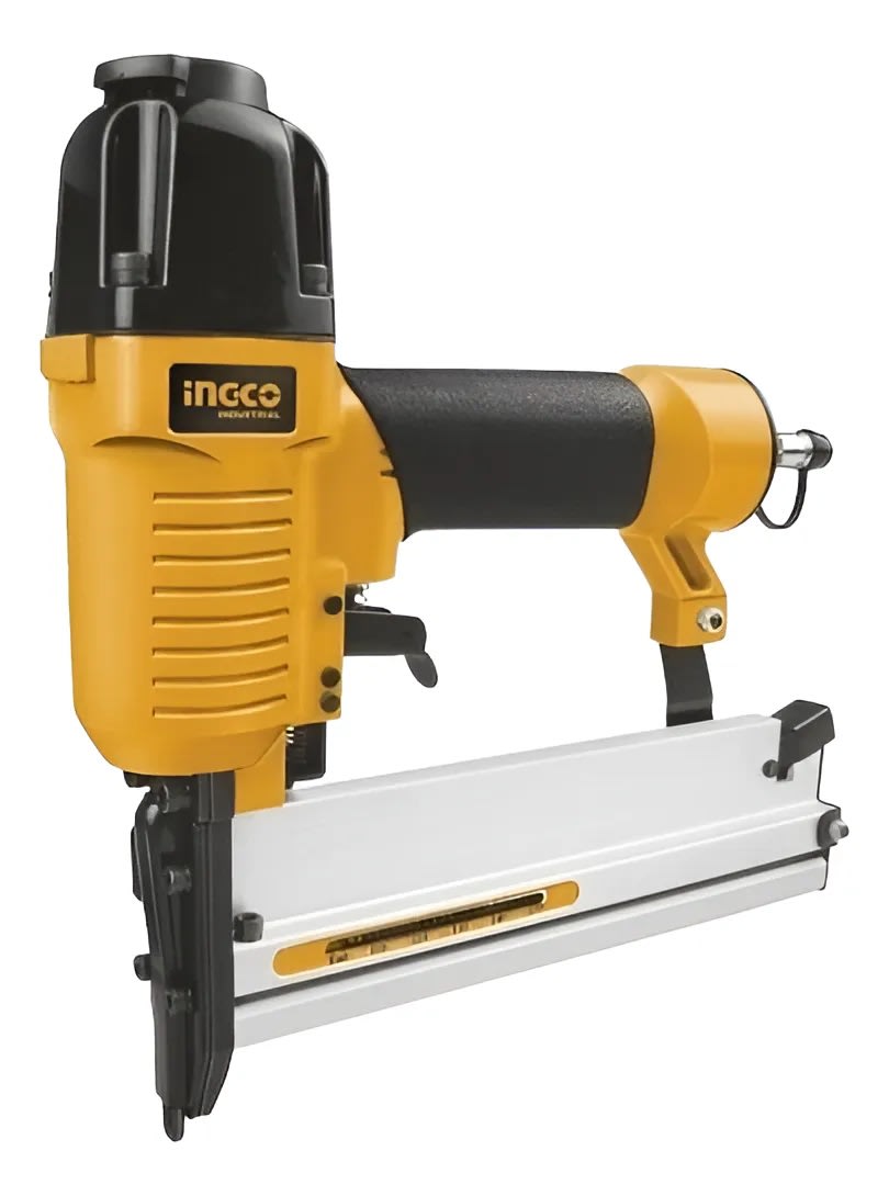 Clavadora/ Engrapadora Neumatica Ingco 2