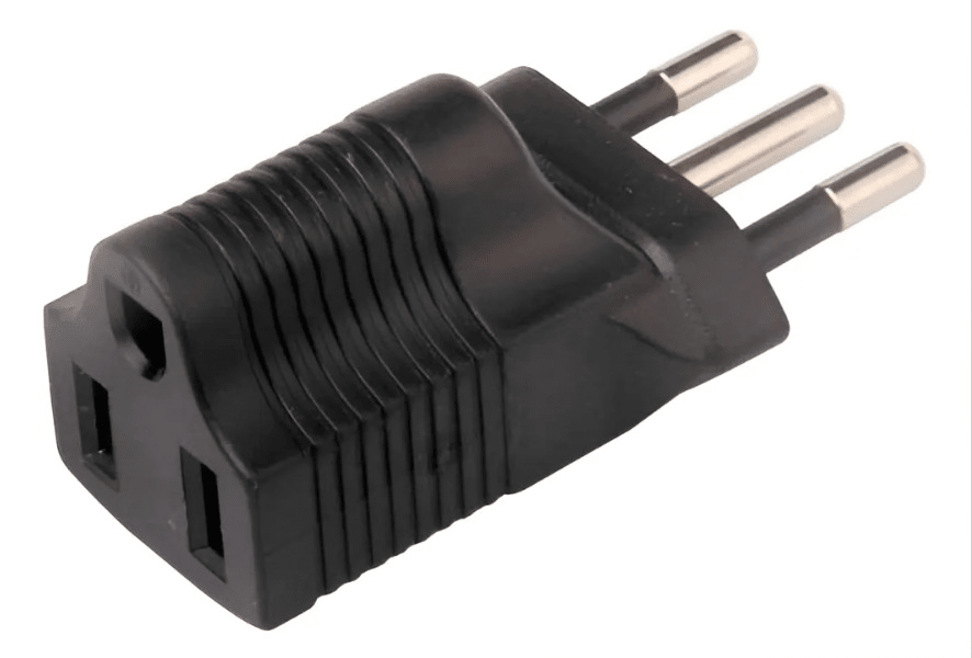 Adaptador Americano a Chileno 110V A 220V Negro 0