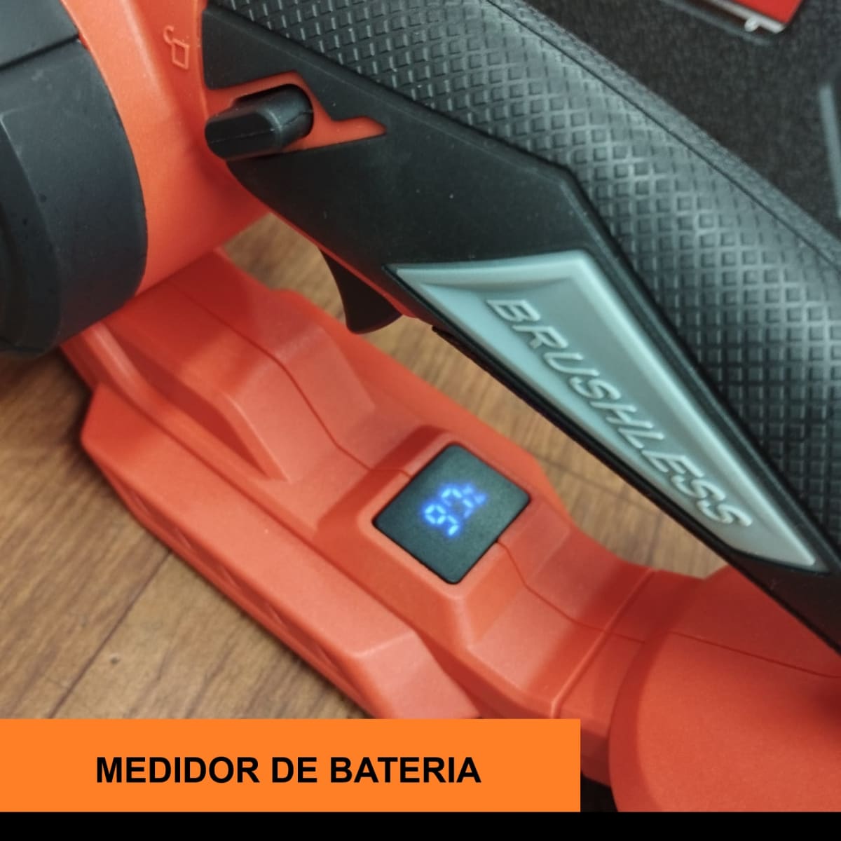 Mini Motosierra Inalámbrica Redbo 20V 2 Baterías + Accesorios3