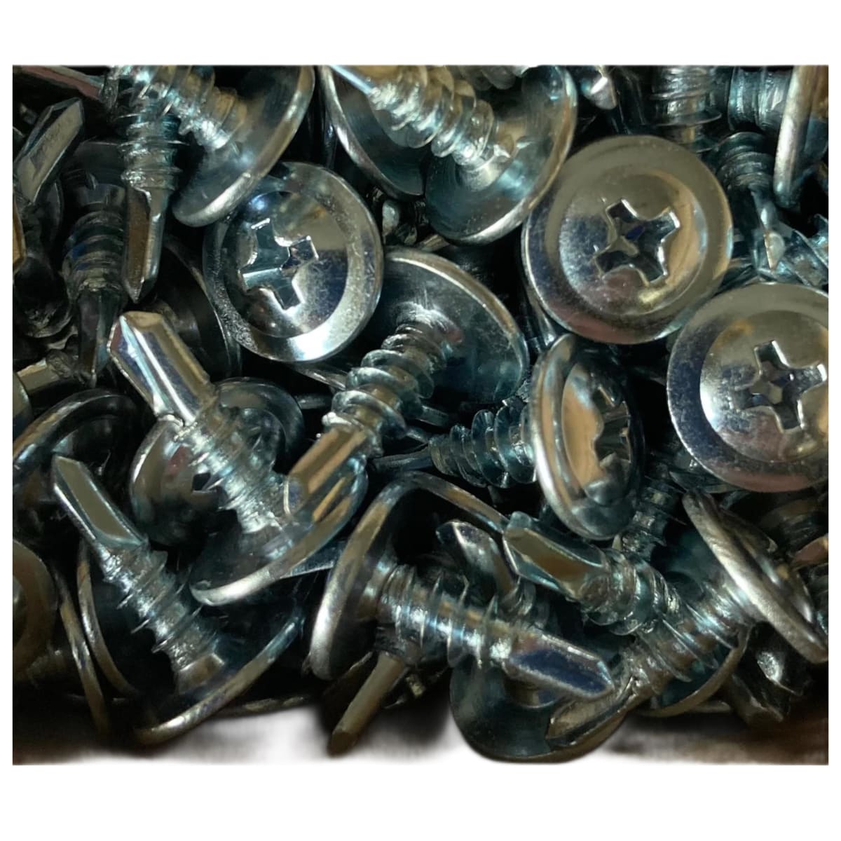 CAJA TORNILLO 16.000 UND TRUSS 8x1/2 PUNTA BROCA LENTEJA GRANEL4