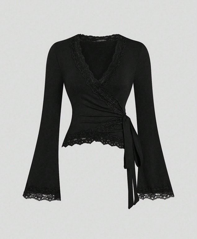 BLUSA CON ENCAJE EN ESCOTE1