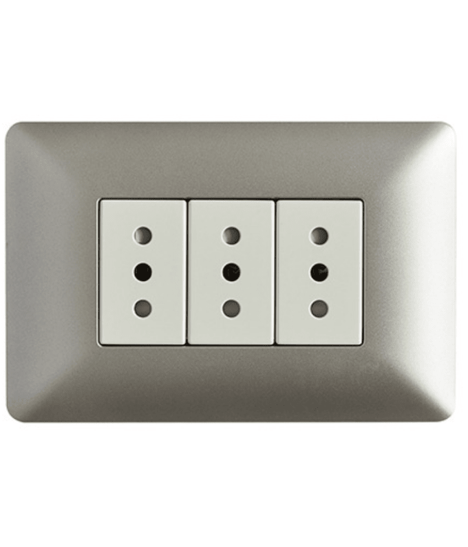 Enchufe Integrado Triple 10AMP Champagne V-SO-3303 10A SEC1