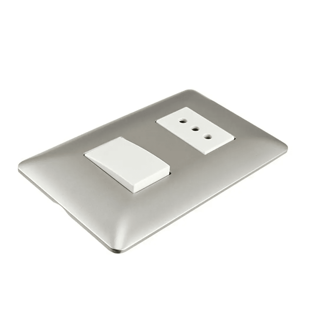Enchufe + Interruptor Mixto Plateado V-S0-3301 10A SEC4