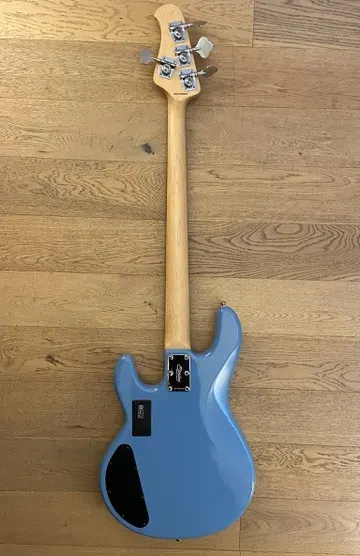 Bajo Electrico Sterling by Music Man StingRay 4 HH (SKU:2800)