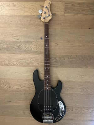 Bajo Electrico Sterling by Music Man StingRay 4 (SKU:2328)1