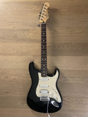 Guitarra Electrico Fender Stratocaster HSS Standard MIM (SKU:2393)1