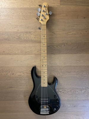 Bajo Electrico Sterling by Music Man StingRay 5 (SKU:2468)1
