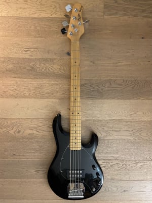 Bajo Electrico Sterling by Music Man StingRay 5 (SKU:2412)1
