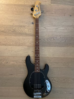 Bajo Electrico Sterling by Music Man StingRay 4 (SKU:2292)1