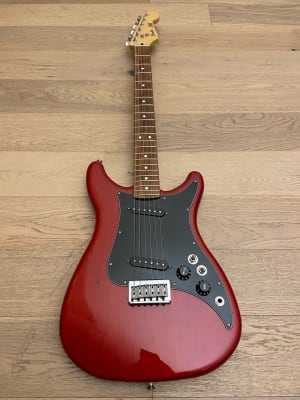 Guitarra eléctrica Fender Lead II Player (SKU:1495)3