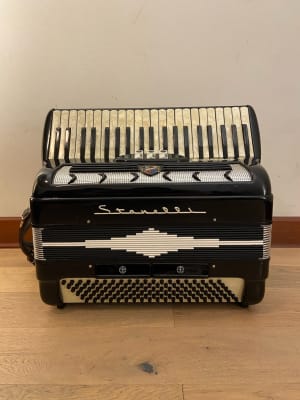 Acordeon a piano 120 bajos Stanelli4