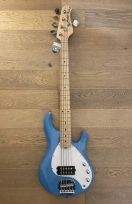 Bajo Electrico Sterling by Music Man StingRay 5 (SKU:2699)1