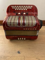 Diatonico 8 bajos C-F Hohner Club IIIM (SKU:2732)