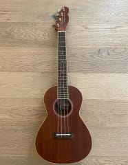 Ukelele Tenor Fender Hau Oli (SKU:1925)
