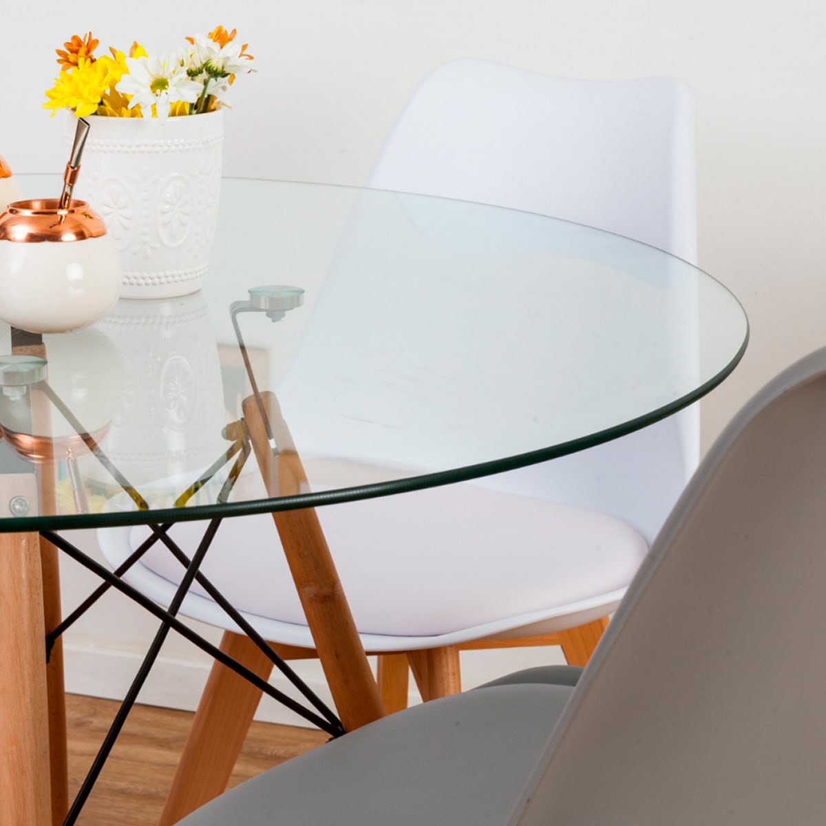 Mesa Eames Cubierta de Vidrio diam 80 cm7