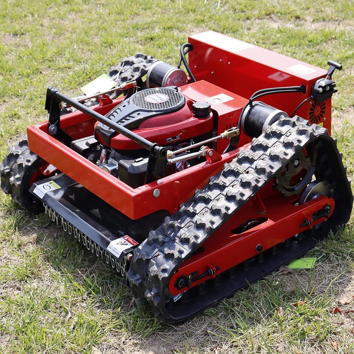 Robot Cortacesped a control remoto “La tecnología que tu jardín necesita.”2