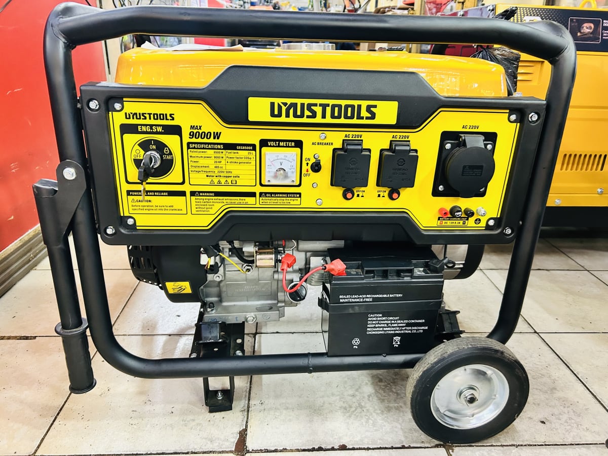 GENERADOR UYUSTOOLS 9000W1