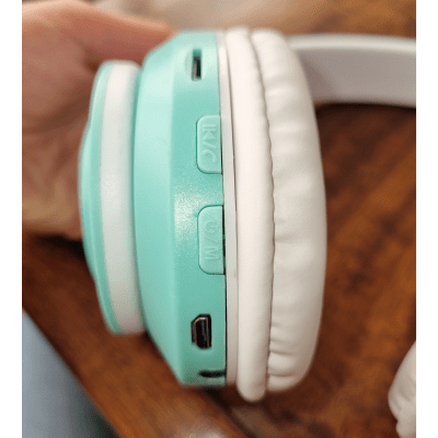 AUDÍFONOS BLUETOOTH 5.0V SONIDO STEREO