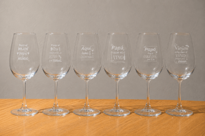 Caja Día Del Padre: Copa grabada + Vino + Caja