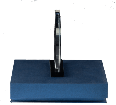 Galvano 13 cm base negra en forma de Flama