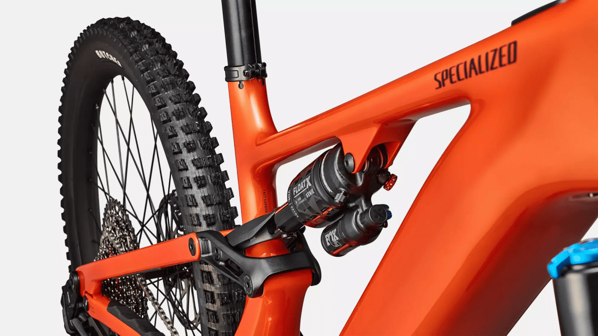 Levo Comp Carbon G47