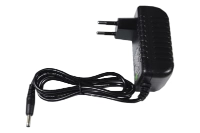 FUENTE DE PODER TIPO CARGADOR PLUG 3.5MM 5V 2AMP