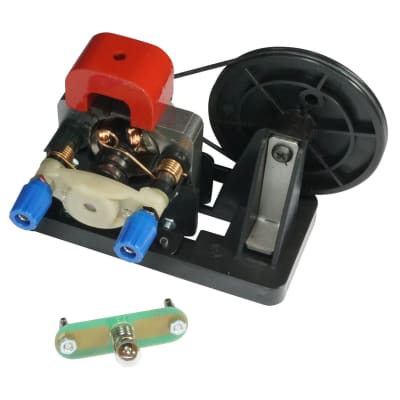 MOTOR/GENERADOR MANUAL. DÍNAMO1