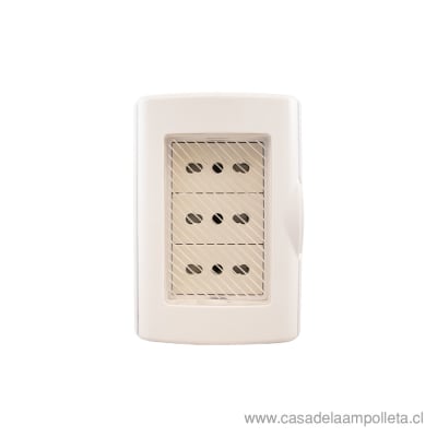 ENCHUFE HYDROBOX EMBUTIDO TRIPLE1