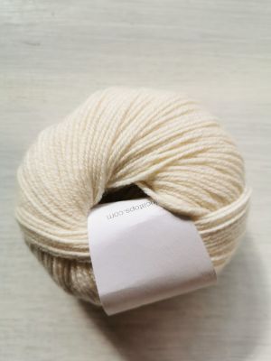 LANA MERINO SUPERWASH LANA MERINO SUPERWASH